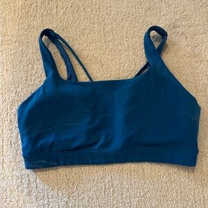 Athleta Exhale Sports Bra Size M (D/DD)